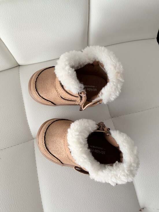 Stride Rite - Picture 6 of 8